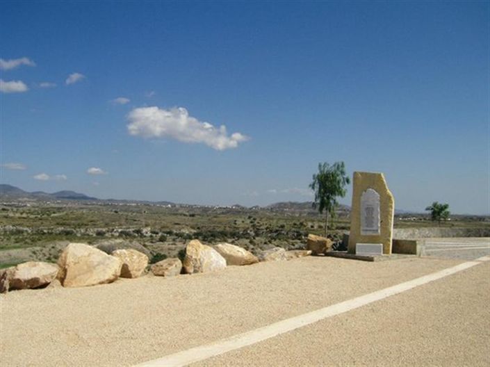 Image No.26-4 Bed Property for sale