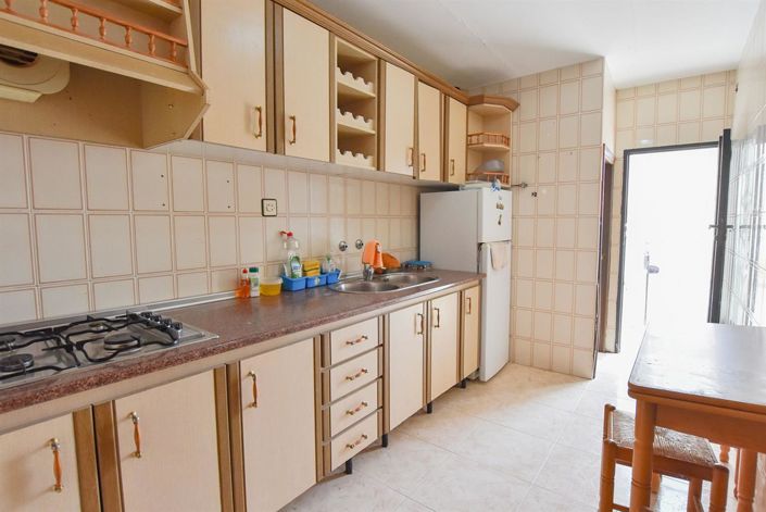 Image No.5-4 Bed Property for sale