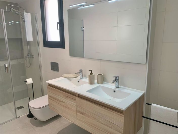 Image No.32-3 Bed Villa for sale