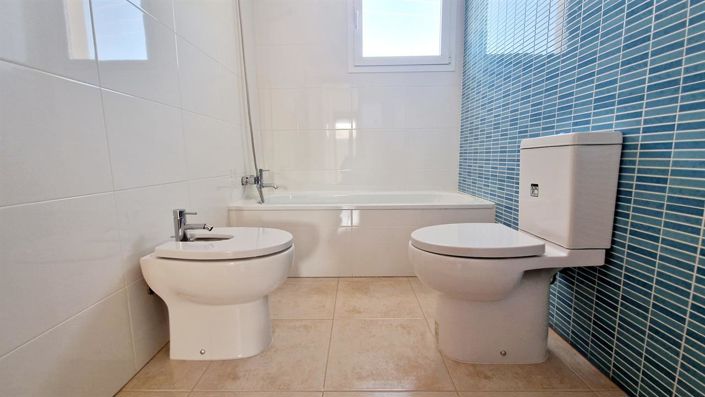 Image No.36-4 Bed Villa for sale