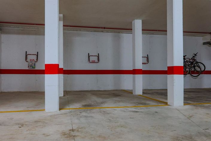 Image No.18-3 Bed Apartment for sale