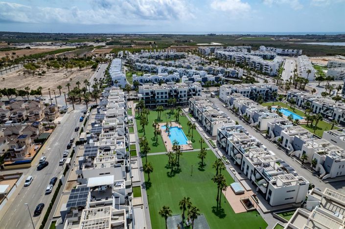 Image No.21-3 Bed Apartment for sale