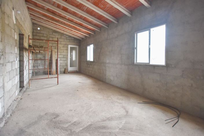 Image No.18-3 Bed Villa for sale