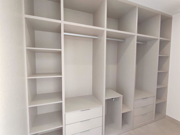 Image No.10-3 Bed Villa for sale