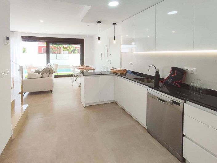 Image No.3-3 Bed Villa for sale