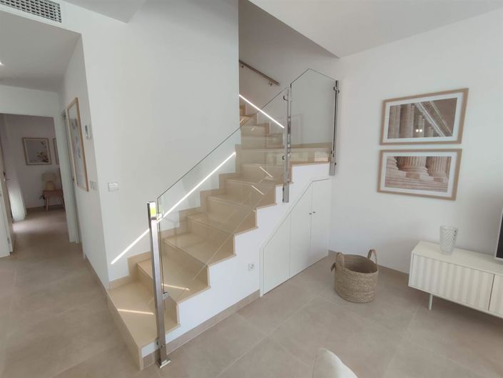 Image No.5-3 Bed Villa for sale