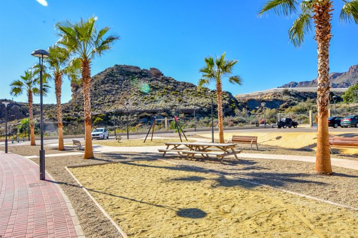 Image No.26-2 Bed Apartment for sale