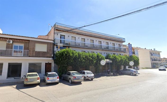 Image No.5-36 Bed Apartment for sale