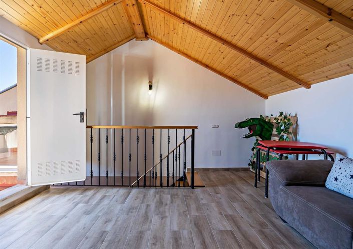 Image No.22-4 Bed Property for sale