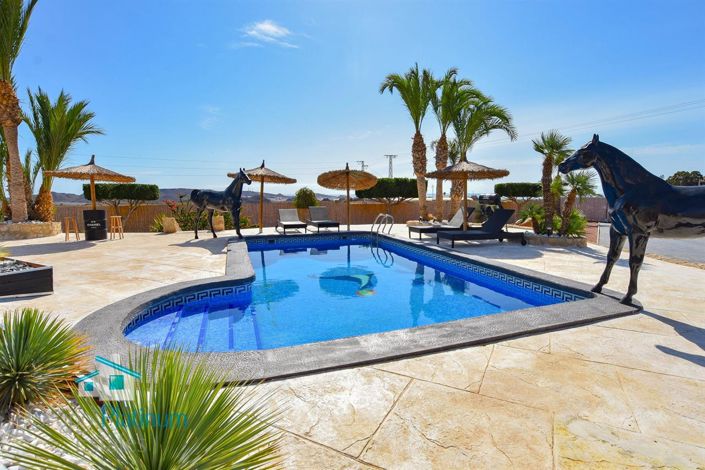 Image No.26-3 Bed Villa for sale