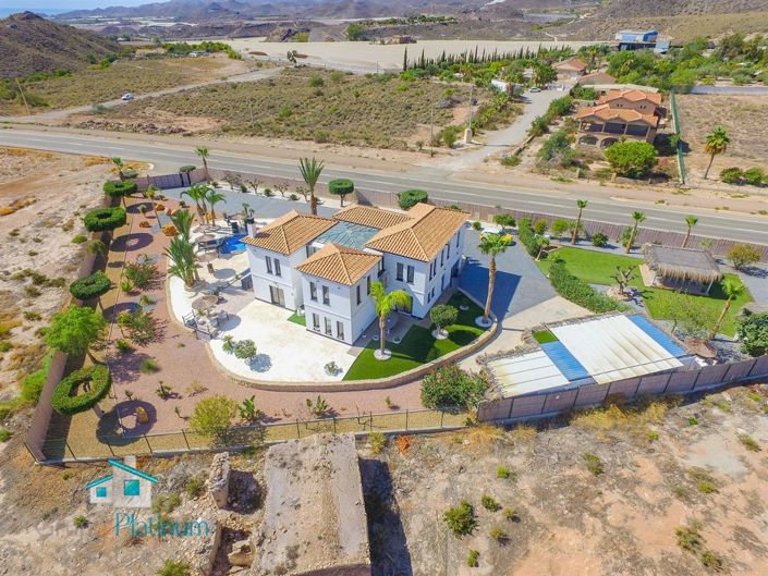 Image No.38-3 Bed Villa for sale