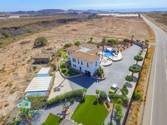 Image No.39-3 Bed Villa for sale