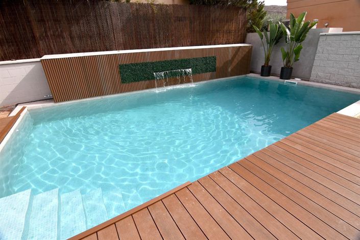 Image No.2-6 Bed Villa for sale