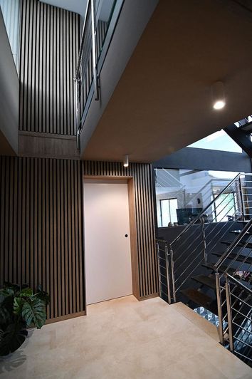 Image No.5-6 Bed Villa for sale