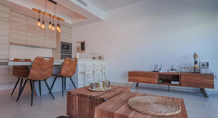 Image No.13-3 Bed Property for sale