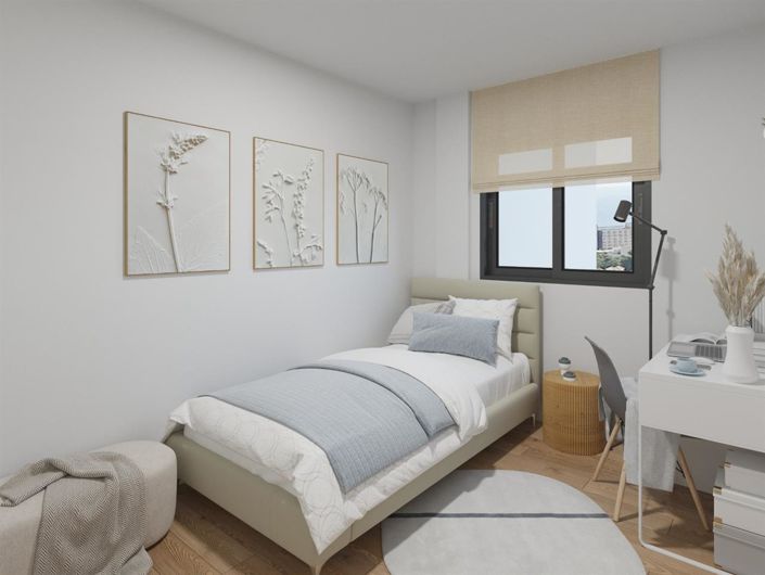 Image No.18-3 Bed Property for sale