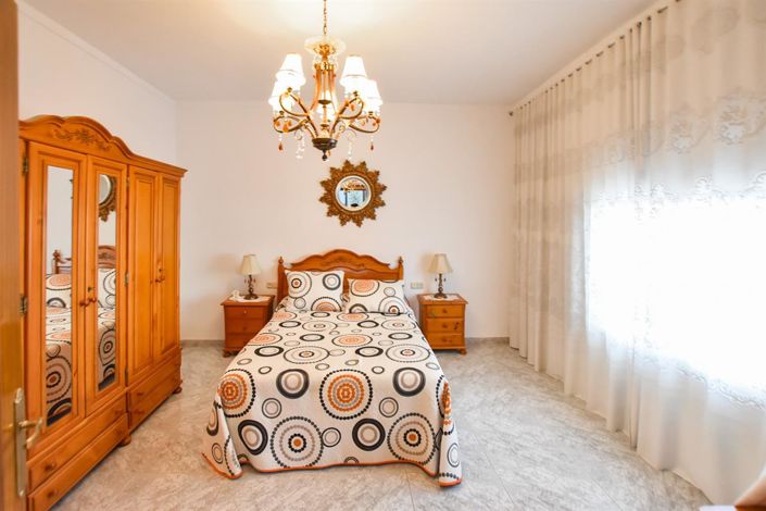 Image No.6-3 Bed Villa for sale