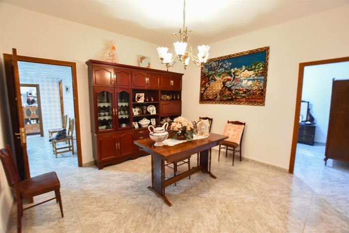 Image No.8-3 Bed Villa for sale