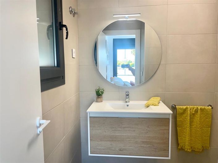 Image No.7-3 Bed Property for sale