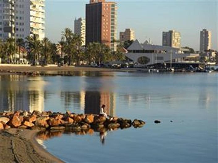 Image No.18-3 Bed Property for sale