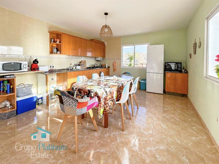 Image No.8-2 Bed Villa for sale