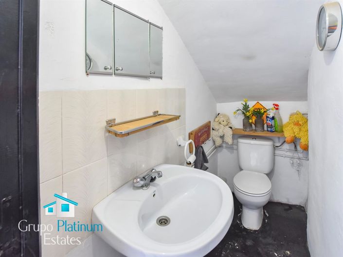 Image No.22-6 Bed Villa for sale