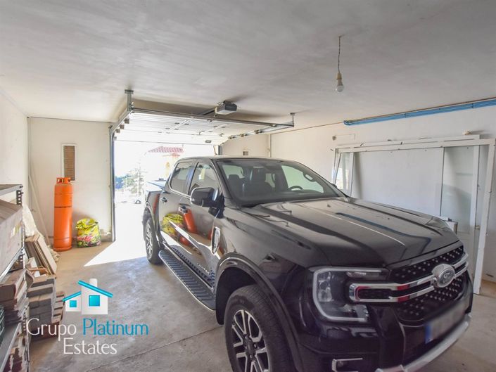 Image No.33-4 Bed Villa for sale