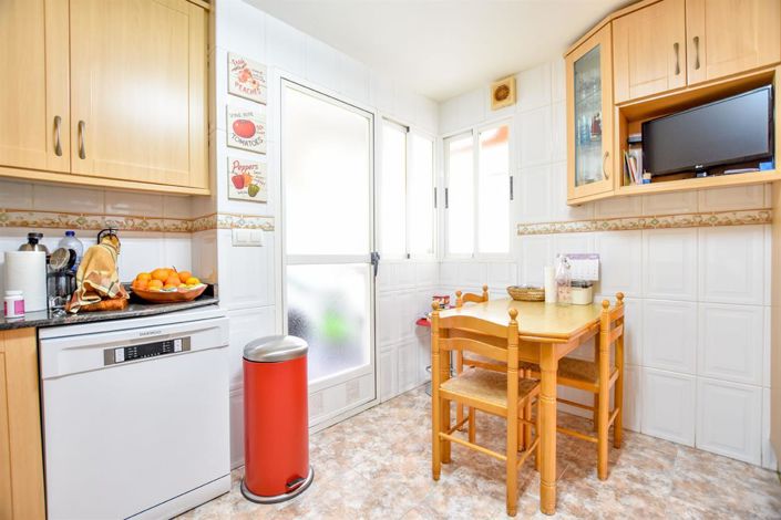 Image No.8-3 Bed Apartment for sale