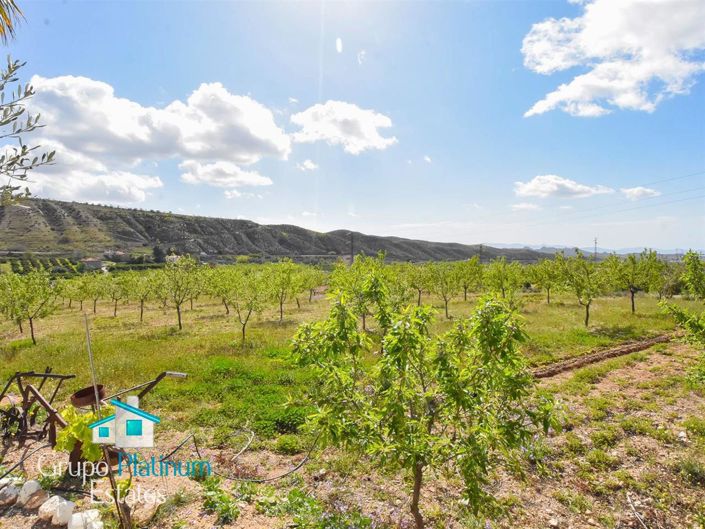 Image No.17-3 Bed Villa for sale