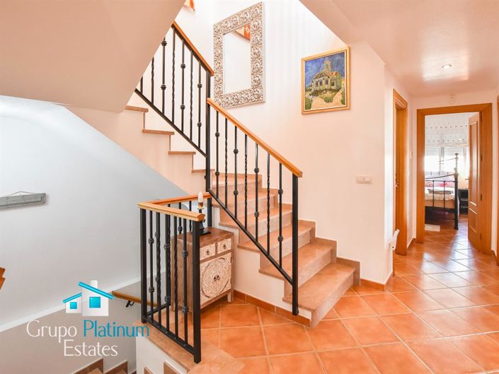 Image No.11-4 Bed Villa for sale