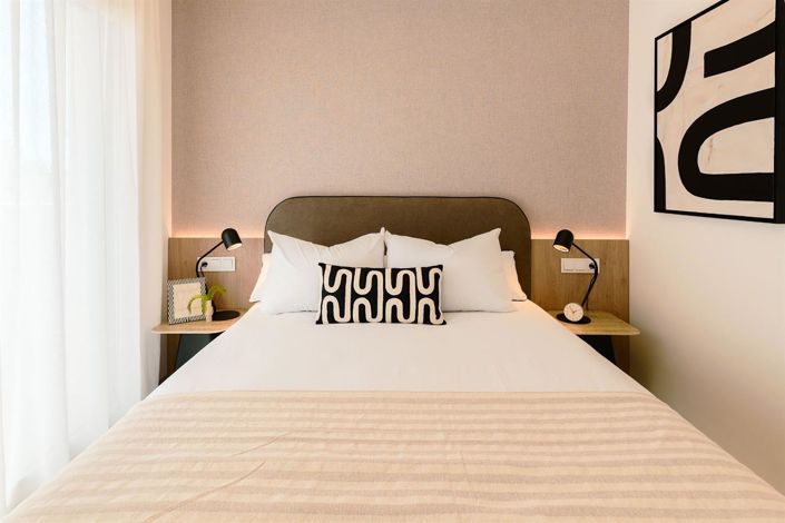 Image No.12-3 Bed Property for sale