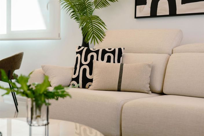 Image No.21-3 Bed Property for sale