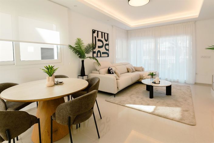 Image No.31-3 Bed Property for sale