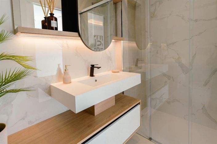 Image No.33-3 Bed Property for sale