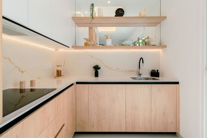 Image No.9-3 Bed Property for sale