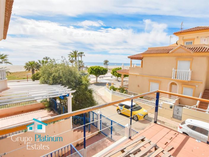 Image No.18-3 Bed Property for sale