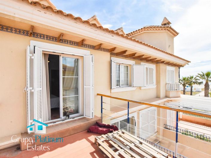 Image No.19-3 Bed Property for sale