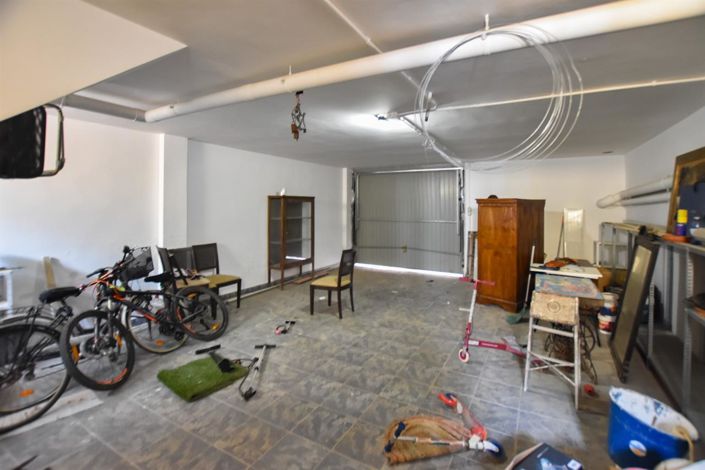 Image No.22-3 Bed Property for sale