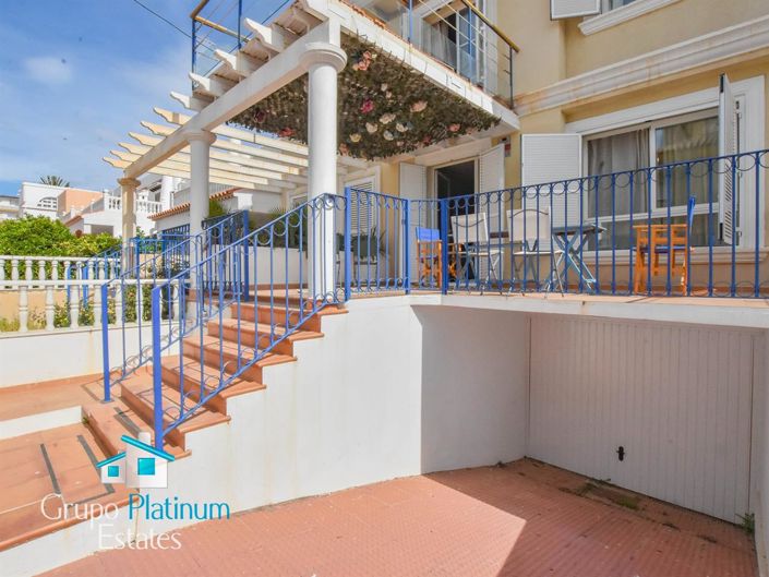 Image No.3-3 Bed Property for sale