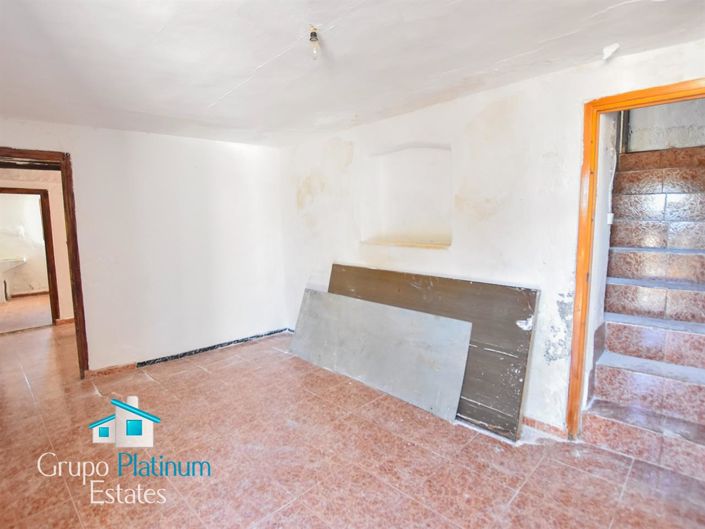 Image No.16-2 Bed Property for sale