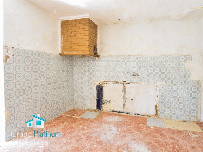 Image No.5-2 Bed Property for sale