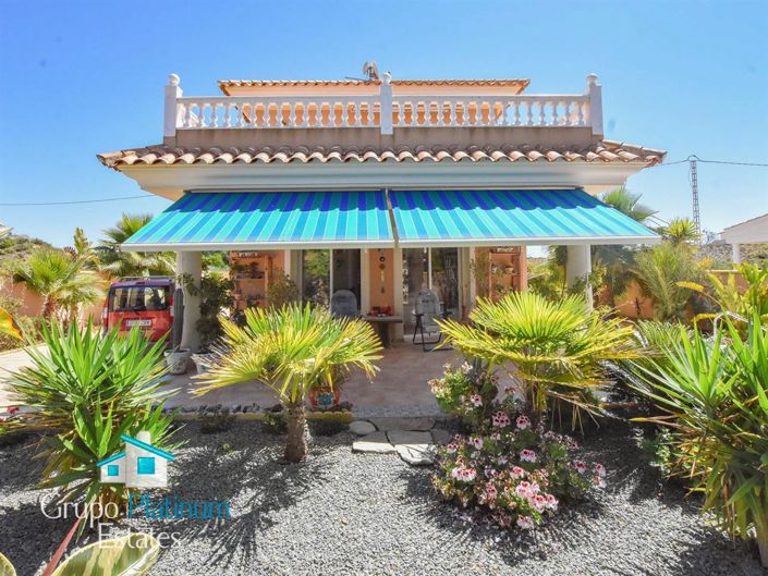 Image No.3-4 Bed Villa for sale