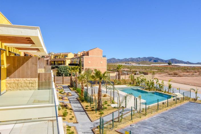 Image No.5-2 Bed Property for sale