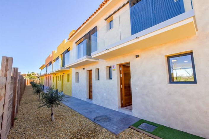 Image No.16-2 Bed Property for sale