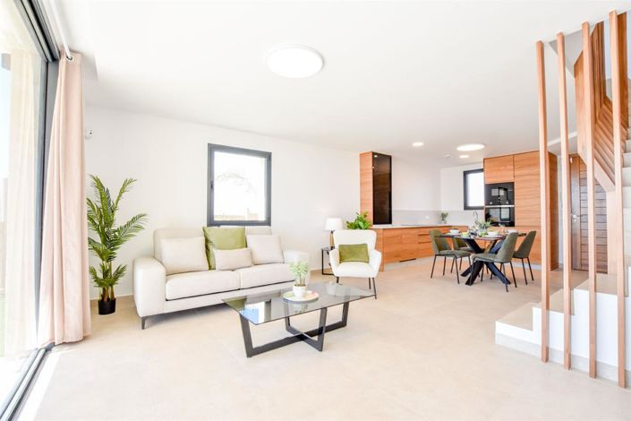 Image No.10-2 Bed Property for sale