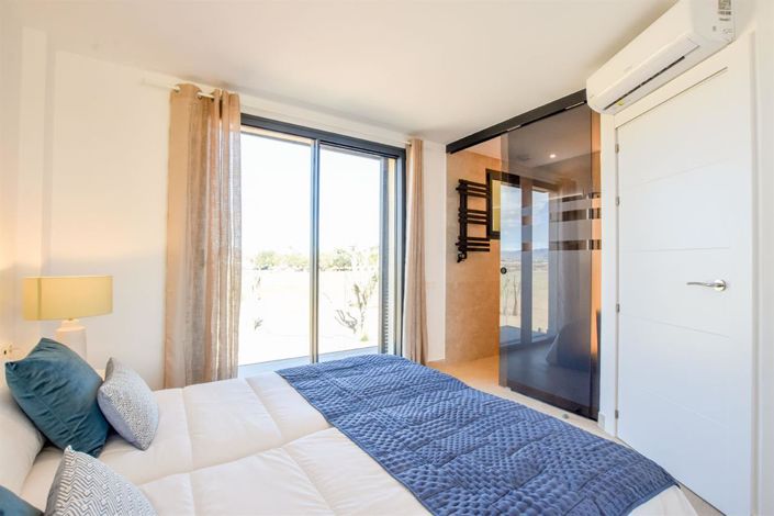 Image No.18-2 Bed Property for sale