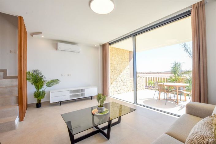 Image No.7-2 Bed Property for sale