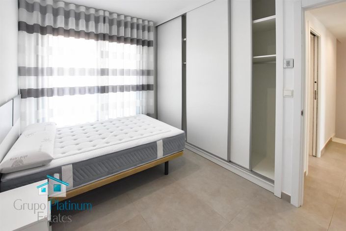 Image No.14-3 Bed Property for sale