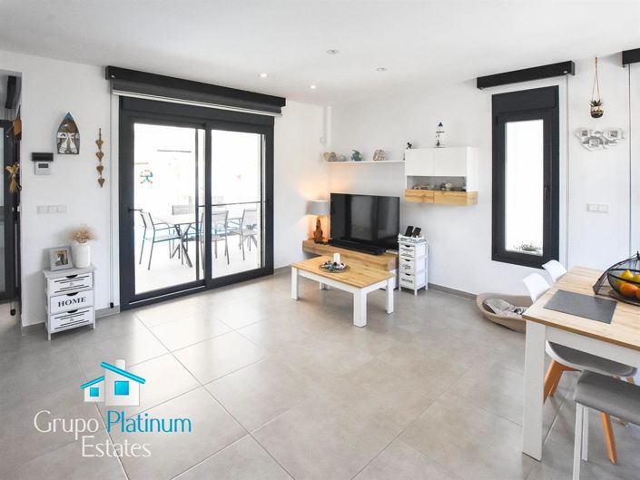 Image No.5-3 Bed Property for sale