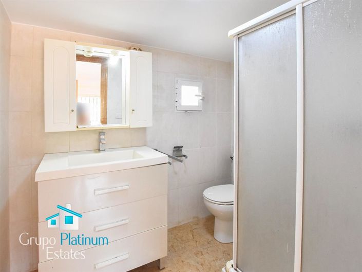 Image No.15-3 Bed Villa for sale